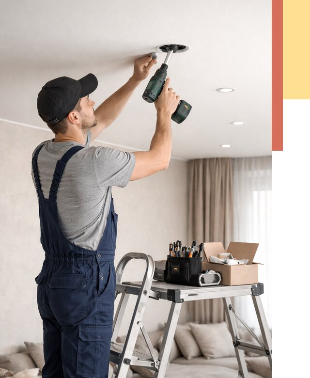 Установка и монтаж точечных светильников в натяжной потолок в Крымске от 1865 руб. | ОТДЕЛОЧНИК-Крм